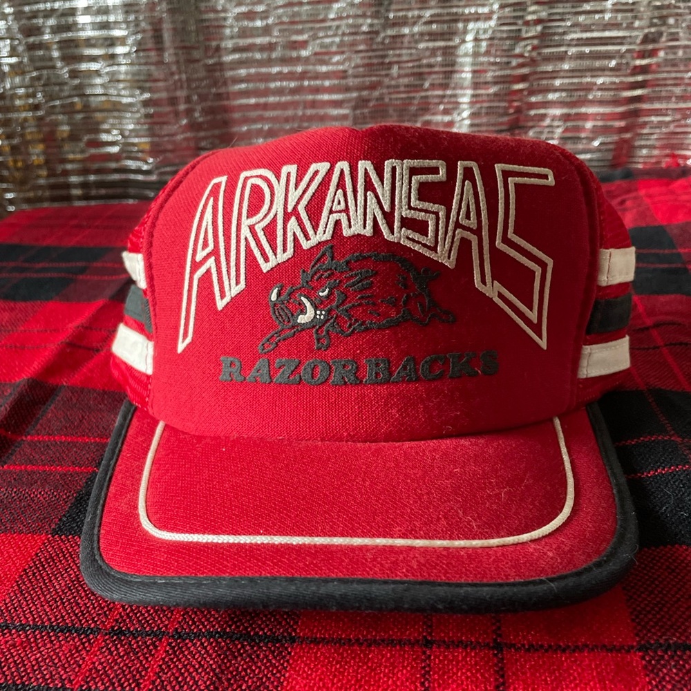 80s Arkansas Razorbacks hat - Picture 1 of 5